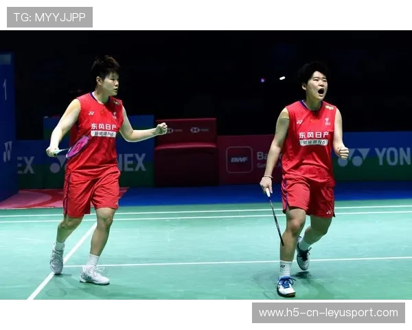 刘圣书女双组合连续称霸世界赛场，创造羽坛新传奇